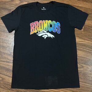 NWOT * Fanatics * Denver Broncos Tee * Size Large